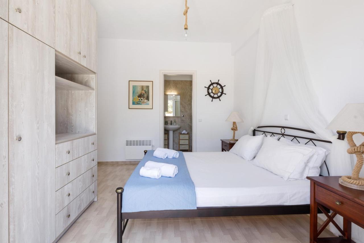 Cycladic Villa With Sea View! Ioulis Eksteriør billede